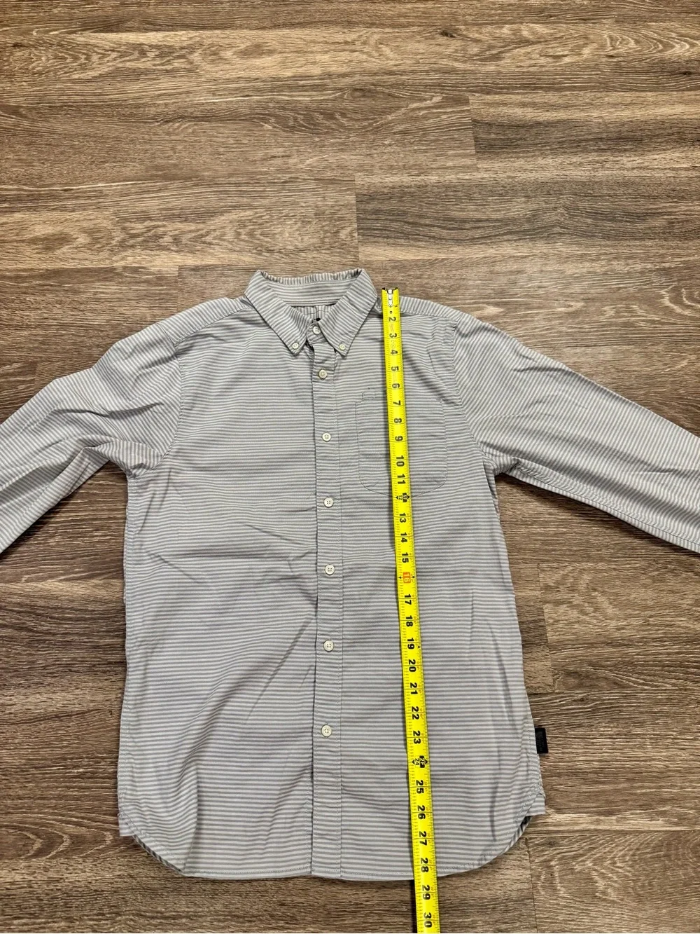 The North Face Men's Striped Button Down Shirt Gray Small Stretch Hiking